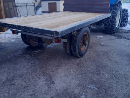 Bild 4:Ballenanhänger