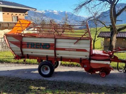 Bild 3:Pöttinger Ladewagen Trend 1