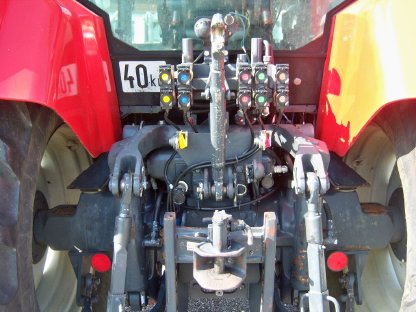 Bild 4:STEYR 9094 A mit HAUER XB 90 Topzustand