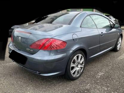 Bild 2:Peugeot 307 Cabrio 140 PS Benzin 123.000 km 03/2005