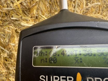 Bild 5:Stroh Ernte 2025 hallengelagert