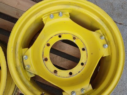 John Deere Felgen 24xW12