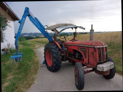 Bild 2:Heckbagger Moser mit Hanomag Brillant