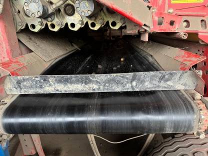 Bild 3:Annahmebunker Grimme RH 24-60