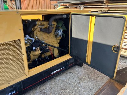 Bild 2:Stromaggregat Olympian GE PX44-3