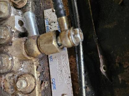 Bild 9:Perkins Motor