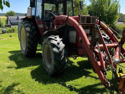 Bild 3:IHC 1055XL Frontlader Allrad Druckluft