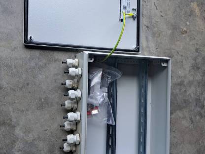 Bild 2:Verteilerschränke