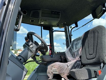 Bild 6:Valtra N175D Neuschlepper