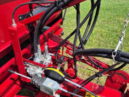 Bild 4:Strautmann Futterverteilwagen FVW 160