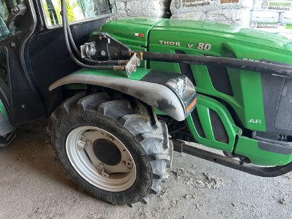 Traktor, Schmalspurschlepper, mit Frontlader, Ferrari Thor 80AR