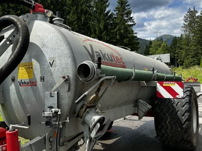 Bild 2:Vakutec Güllefass VA 7300