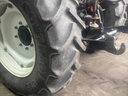 Bild 7:Traktor-Reifen Continental