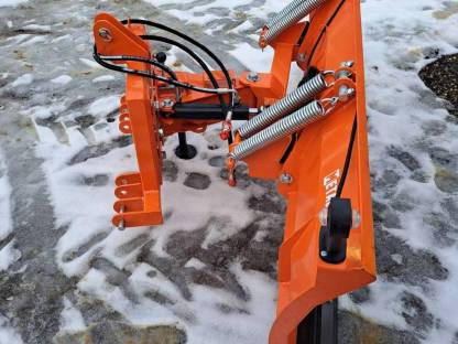 Bild 2:Schneepflug 2 m