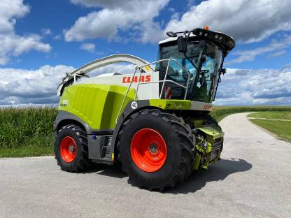 Claas Jaguar 950 V8