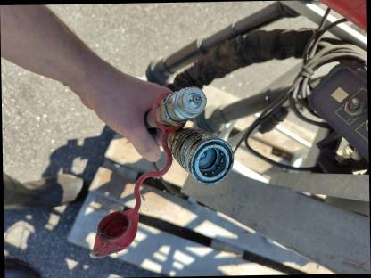 Bild 8:Düngerstreuer Reihenstreuer Weinbau Obstbau