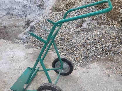 Bild 2:Wagen für gasflaschen