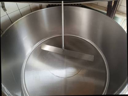 Bild 2:Milchtank 1.200 l