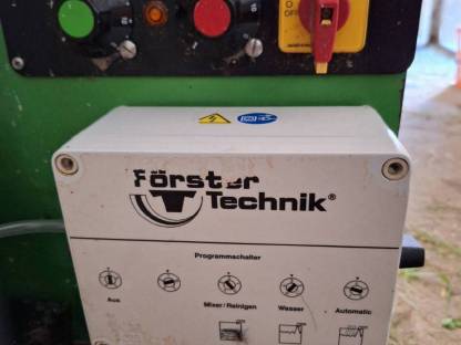 Bild 2:Förster Lämmertränkeautomat