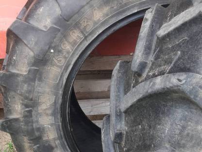 Bild 5:Traktorreifen