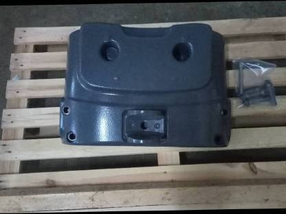 Bild 3:Gewichtsträger Frontplatte Zugvorrichtung FENDT 310 S4