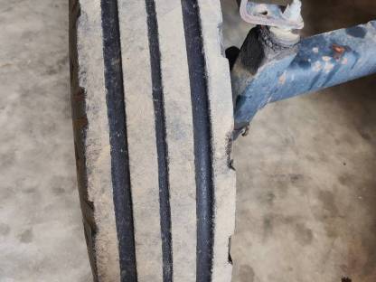 Bild 3:Gebrauchte Reifen für Steyr 8075