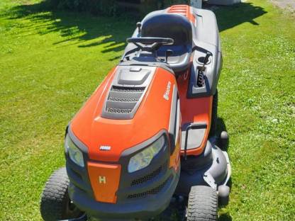 Rasenmähertraktor Husqvarna CTH 184T