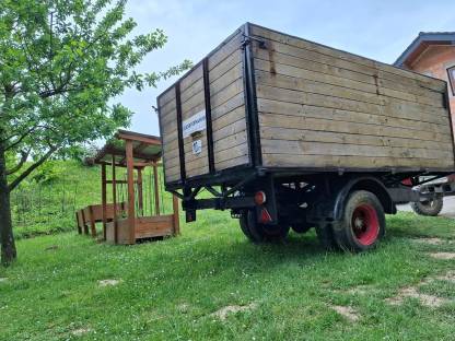 Bild 4:Traktoranhänger/Viehanhänger