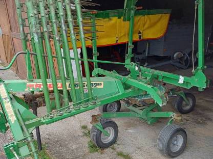 Bild 5:Frontschwader Stoll Drive 445 DVS und Heck