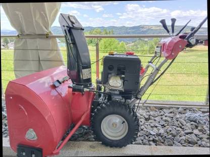 Bild 4:Schneefräse Hecht