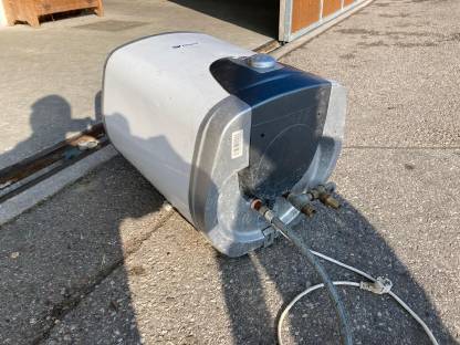Bild 2:Warmwasserboiler Regent