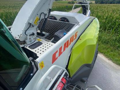 Bild 7:Claas Jaguar 950 V8