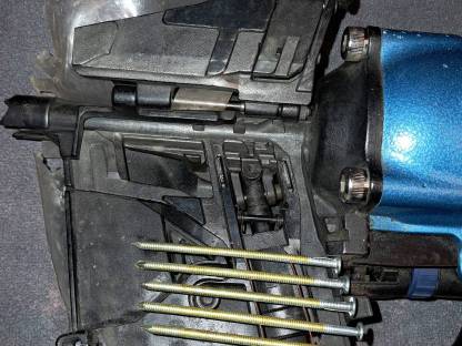 Bild 4:Druckluftnagler nagler nagelpistole schussapparat coilnagler