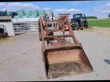 Bild 3:Frontlader Steyr 8070