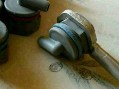 Bild 2:Kälbertränkeeimer Eimerventile