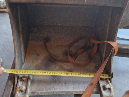 Bild 5:Anbaubagger Avant 210 für AVANT