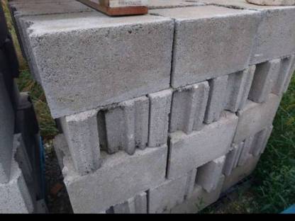 Bild 2:Betonstein Mauerstein Schnellbaustein