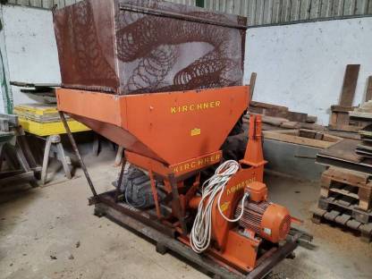 Bild 2:Kirchner MHM 100 Schrotmühle