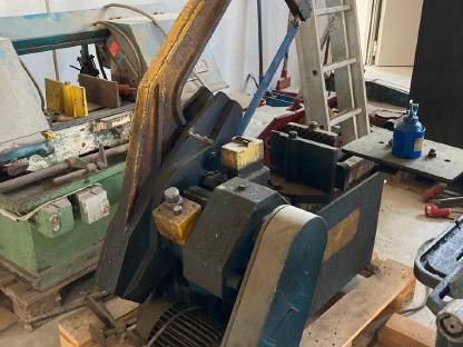 Bild 2:Metallsäge Bügelsäge