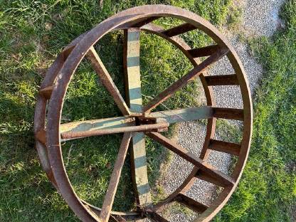 Bild 2:Zwillingsräder aus Metall