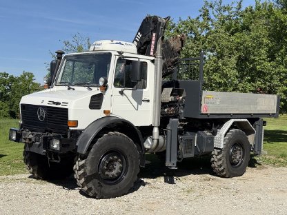 Bild 2:Unimog U2150 mit Hiab 112