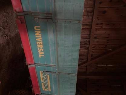 Bild 2:Miststreuer Kemper