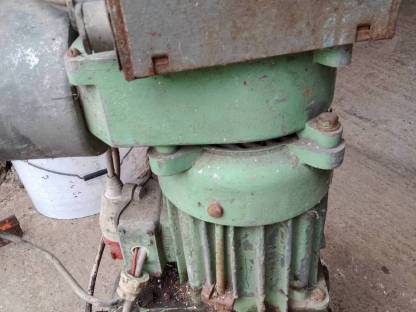 Bild 2:Getriebe-Seilwinde mit Bremse