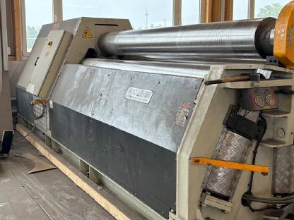 Bild 2:Rundbiegemaschine