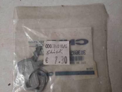 Bild 2:2 Zündschlüssel IHC 285