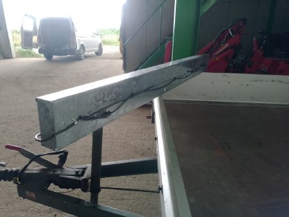 Bild 3:Lampenträger steckerfertig