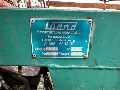 Bild 6:Lindner Transporter 3500S inkl. Lüönd Ladewagen