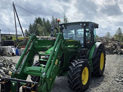 John Deere 5115M