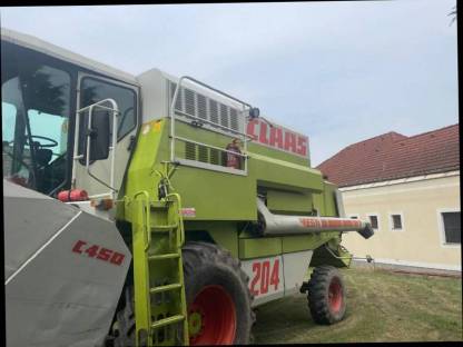 Bild 2:Claas Mega 204