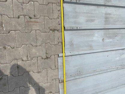 Bild 2:Trapezblech für Maschinenhalle, Strohlager, Pferdeboxen etc.